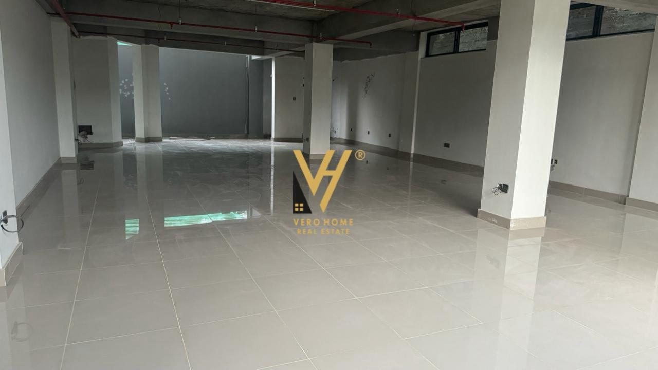 DYQAN 150 M2 ME QIRA TE STACIONI I TRENIT 2.300 EU