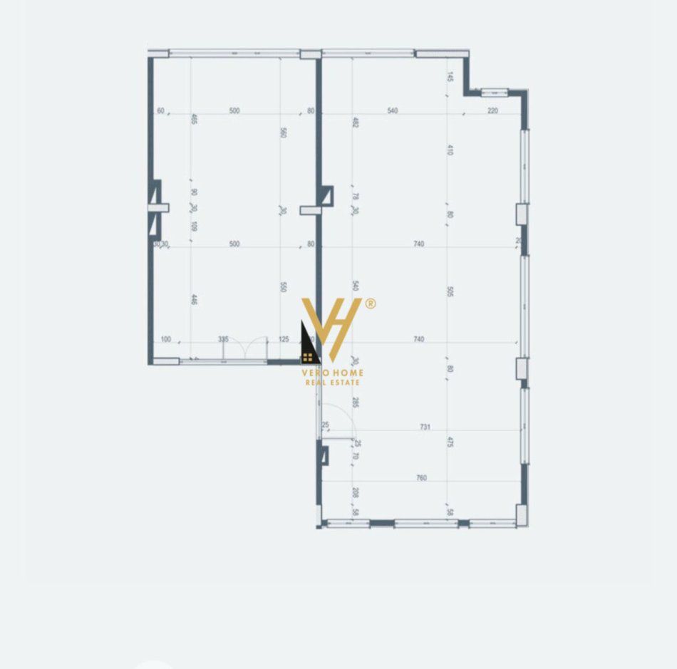 AMBIENT BIZNESI 240 M2 TE RRUGA BARDHYL 2.500 EURO