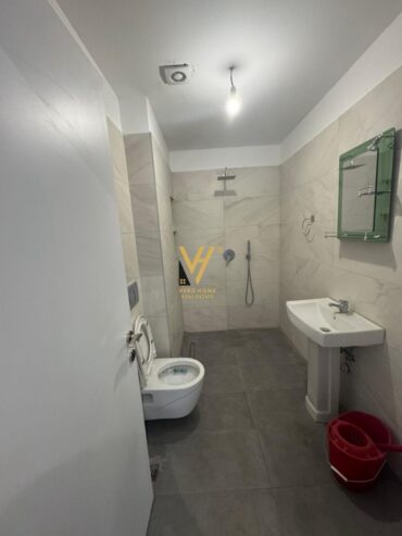 ZYRE 55 M2 ME QIRA MBI MATERNITETIN E RI 350 EURO