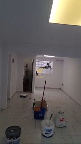 ZYRE 40 M2 ME QERA TE ISH EKSPOZITA 500 EURO
