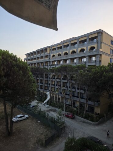 Shitet Apartament 1+1 Golem Kavaje