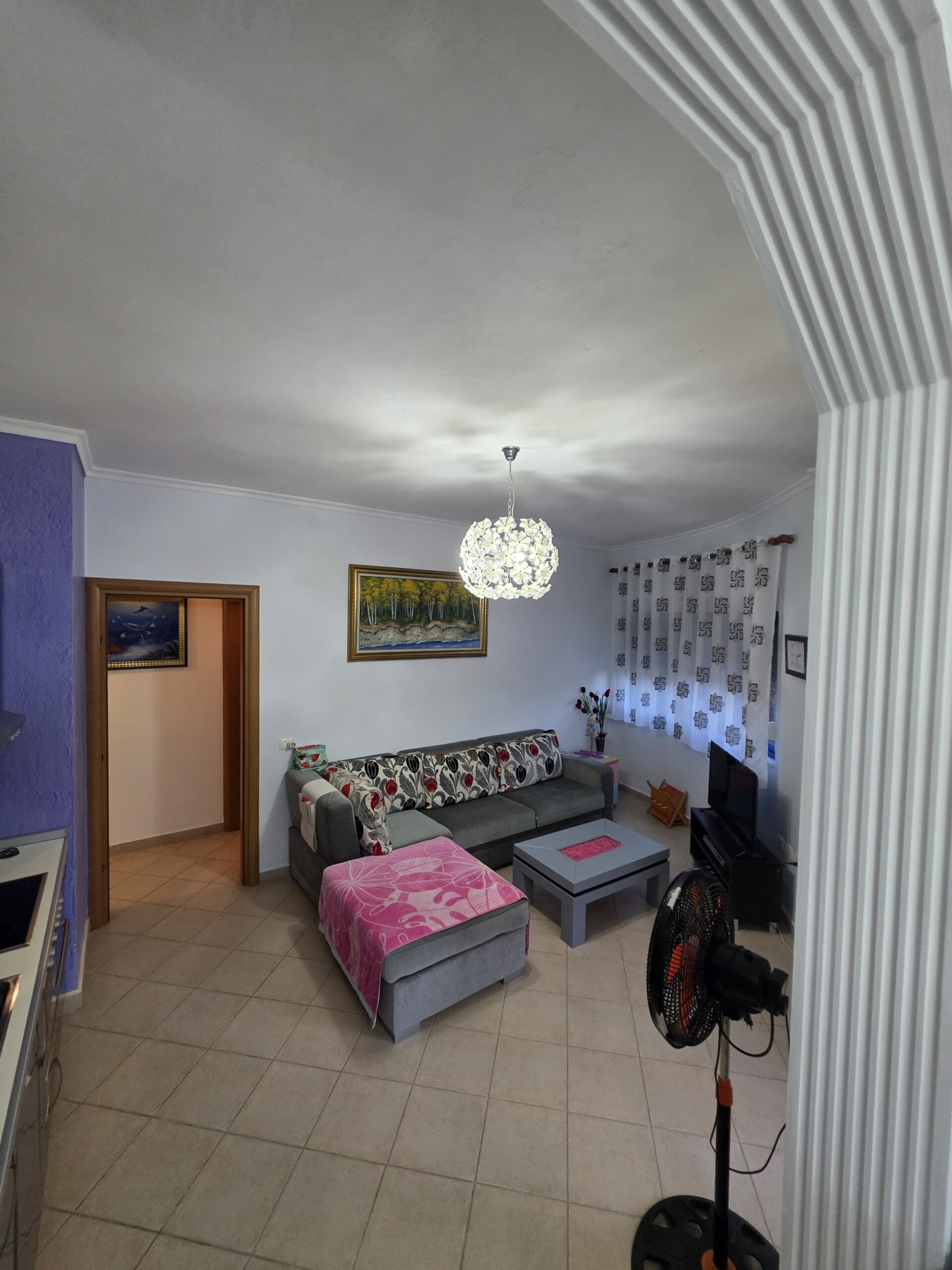 Shitet Apartament 1+1 Golem Kavaje