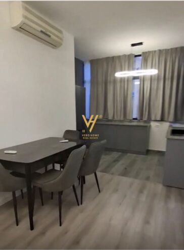 1+1+BLK ME QERA TE BLVD. ZOGU I PARE 650 EURO