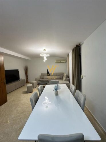 2+1+BLK ME QERA TE KODRA E PRIFTIT 550 EURO