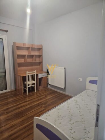 3+1+2+BLK ME QERA NE SAUK 550 EURO
