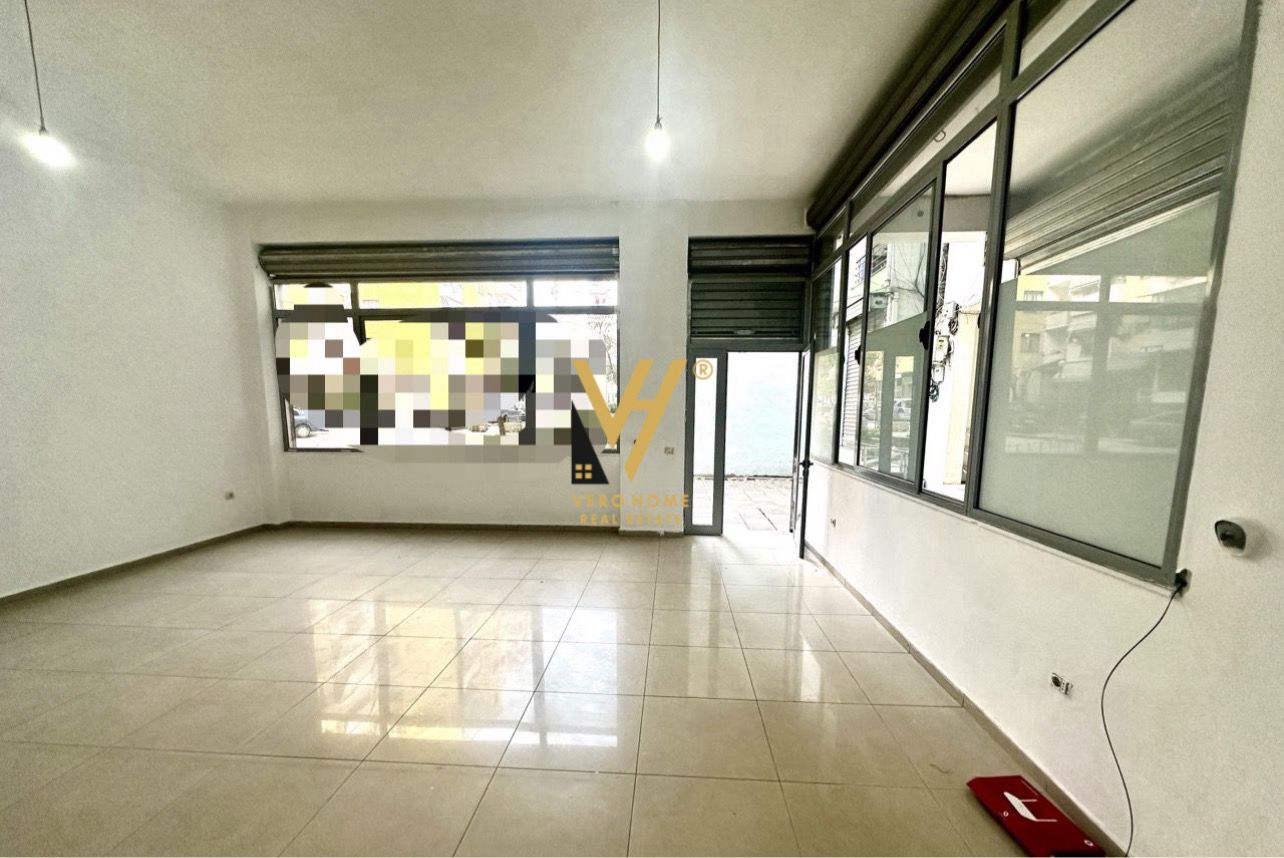 DYQAN 46 M2 NE YZBERISHT 79.000 EURO