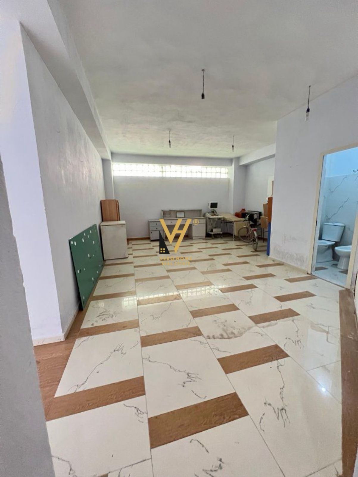 AMBIENT 160 M2 TE KODRA E PRIFTIT 60.000 LEKE