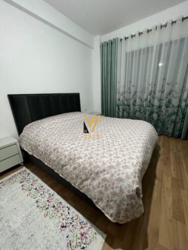 1+1+BLK ME QERA TE UNAZA E RE 550 EURO
