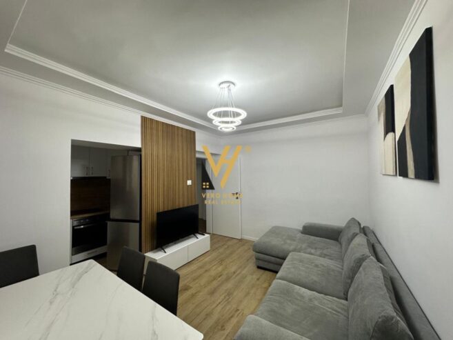 2+1 ME QERA TE RRUGA E KAVAJES 850 EURO
