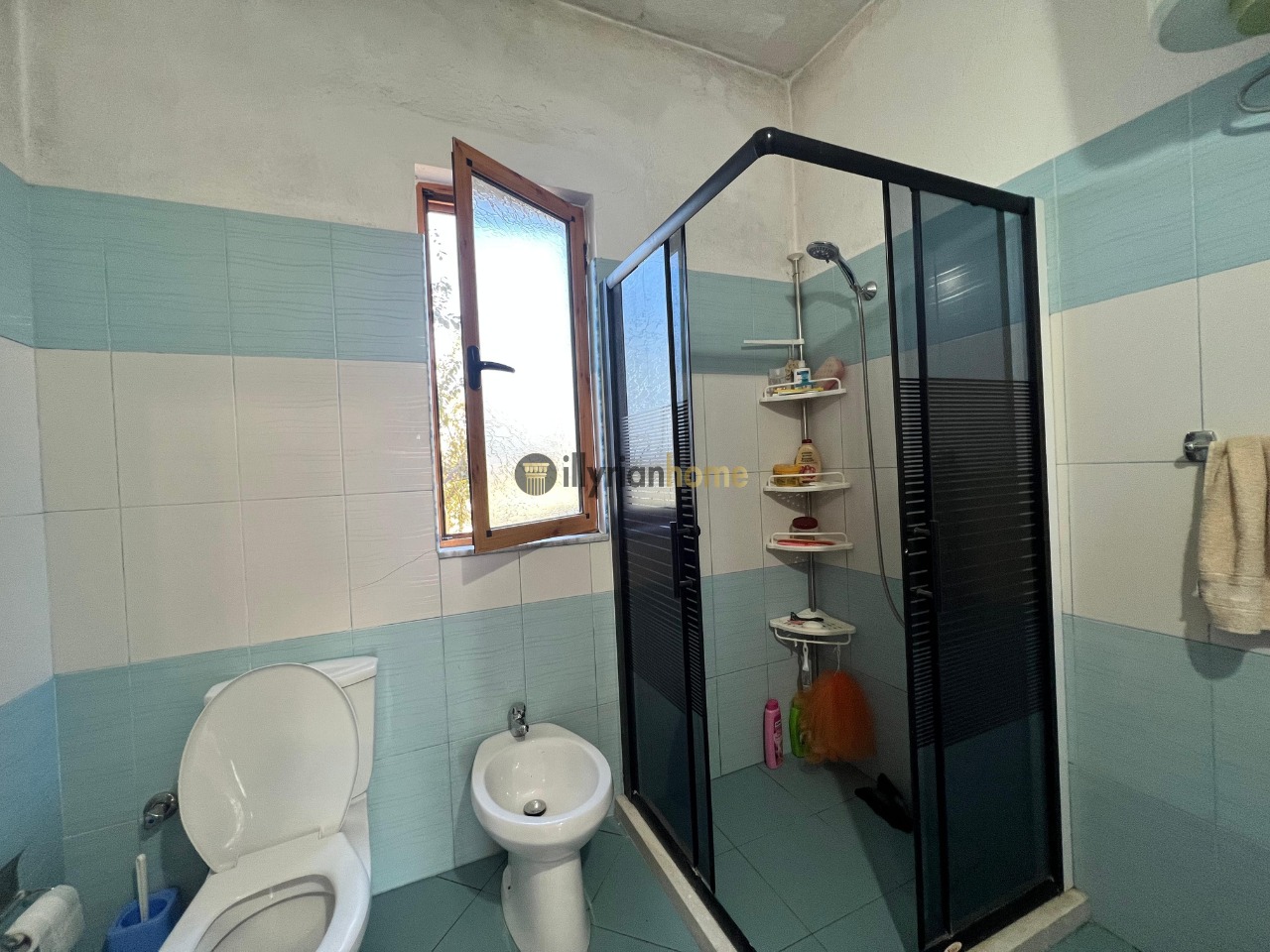 Jepet me qira Shtepi Private 2 Katëshe, “Vishaj”,