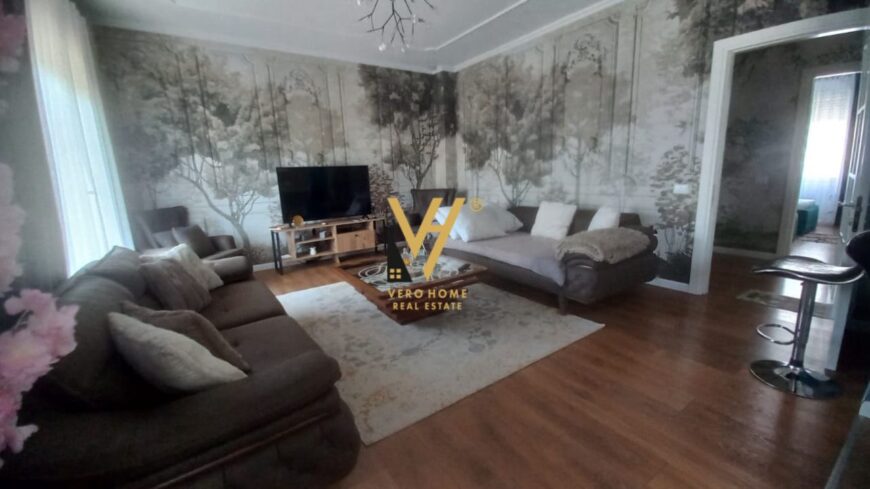 2+1+2 TE XHAMIA, KOPSHTI BOTANIK 240.000 EURO