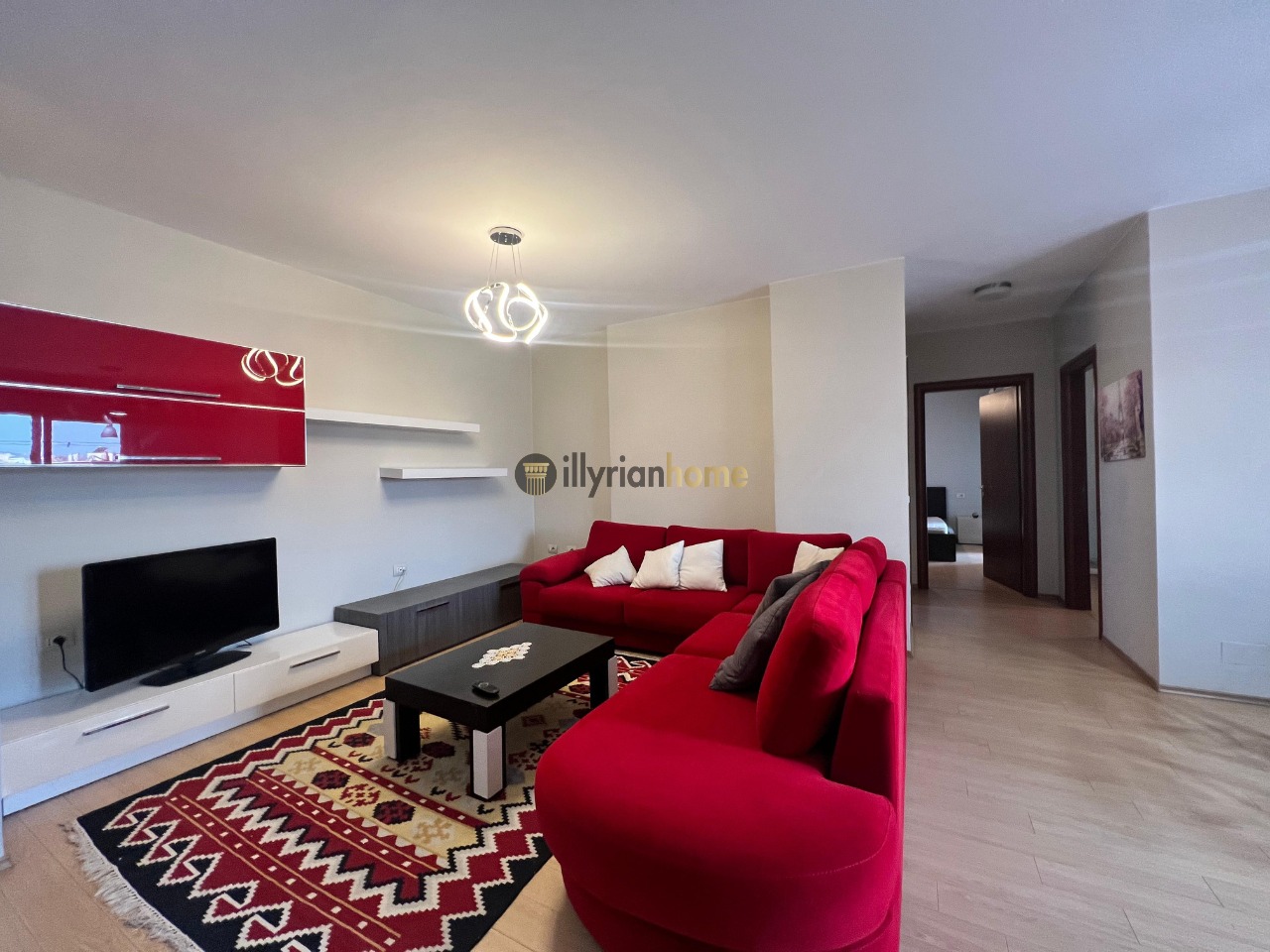 Jepet me qira Apartament 2+1+Parkim, pranë komplek