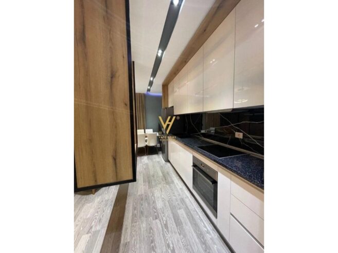 3+1+2+3BLK ME QERA TE KODRA E DIELLIT 1.400 EURO