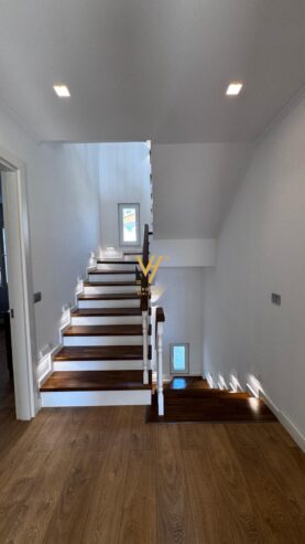 VILE E BASHKANGJITUR ME QIRA NE FARKE 1.800 EURO