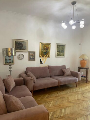 1+1+BLK ME QERA TE MYSLYM SHYRI 600 EURO