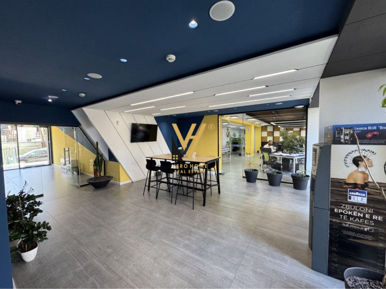 AMBIENT 900 M2 TE PAZARI I RI 2.700.000 EURO