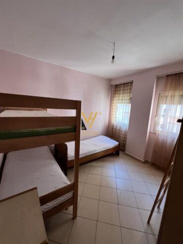 1+1+BLK ME QERA TEK RRUGA 5 MAJI 450 EURO