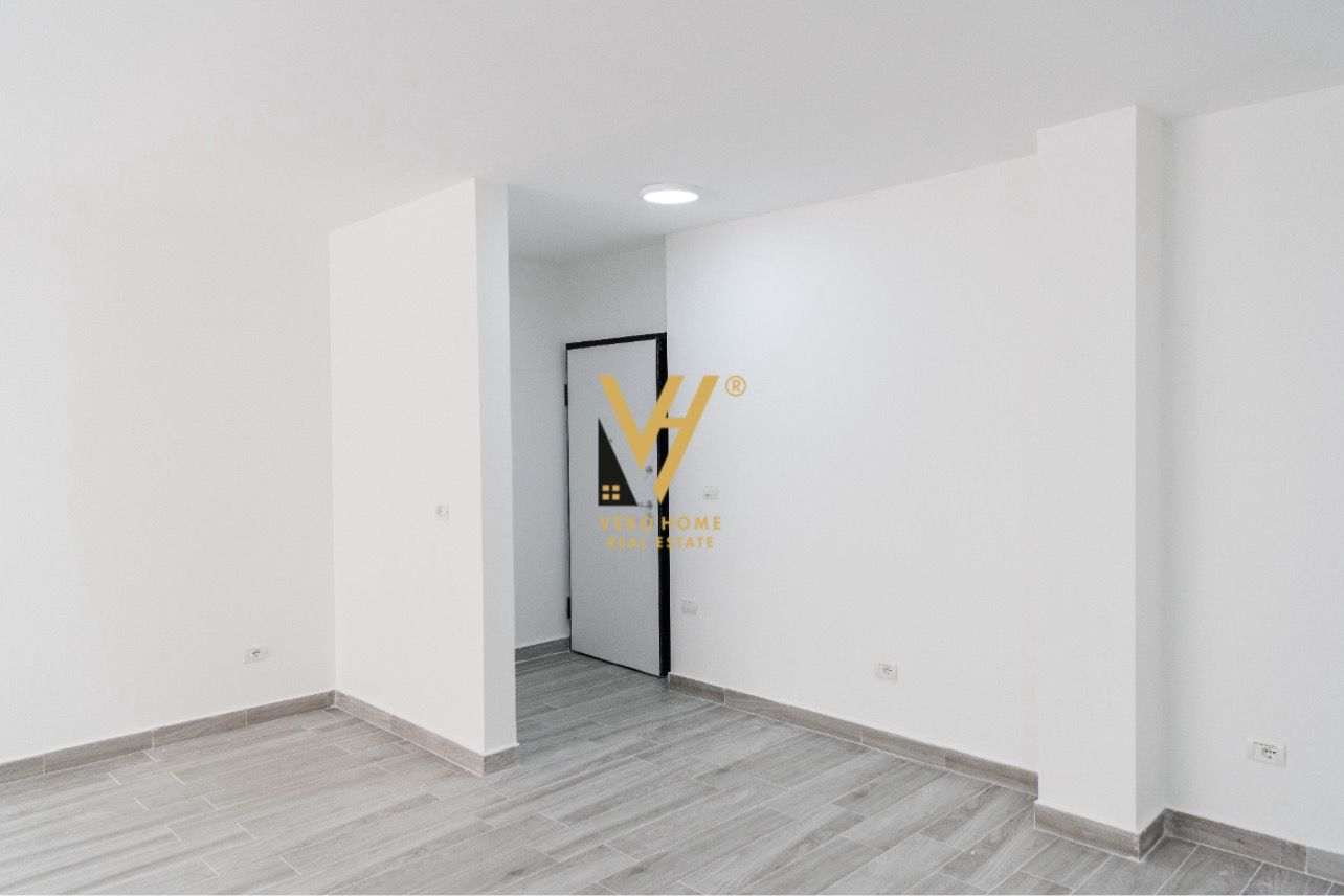 JEPET ZYRË 120 M2 ME QERA PALLATET AGIMI 1.200 EUR