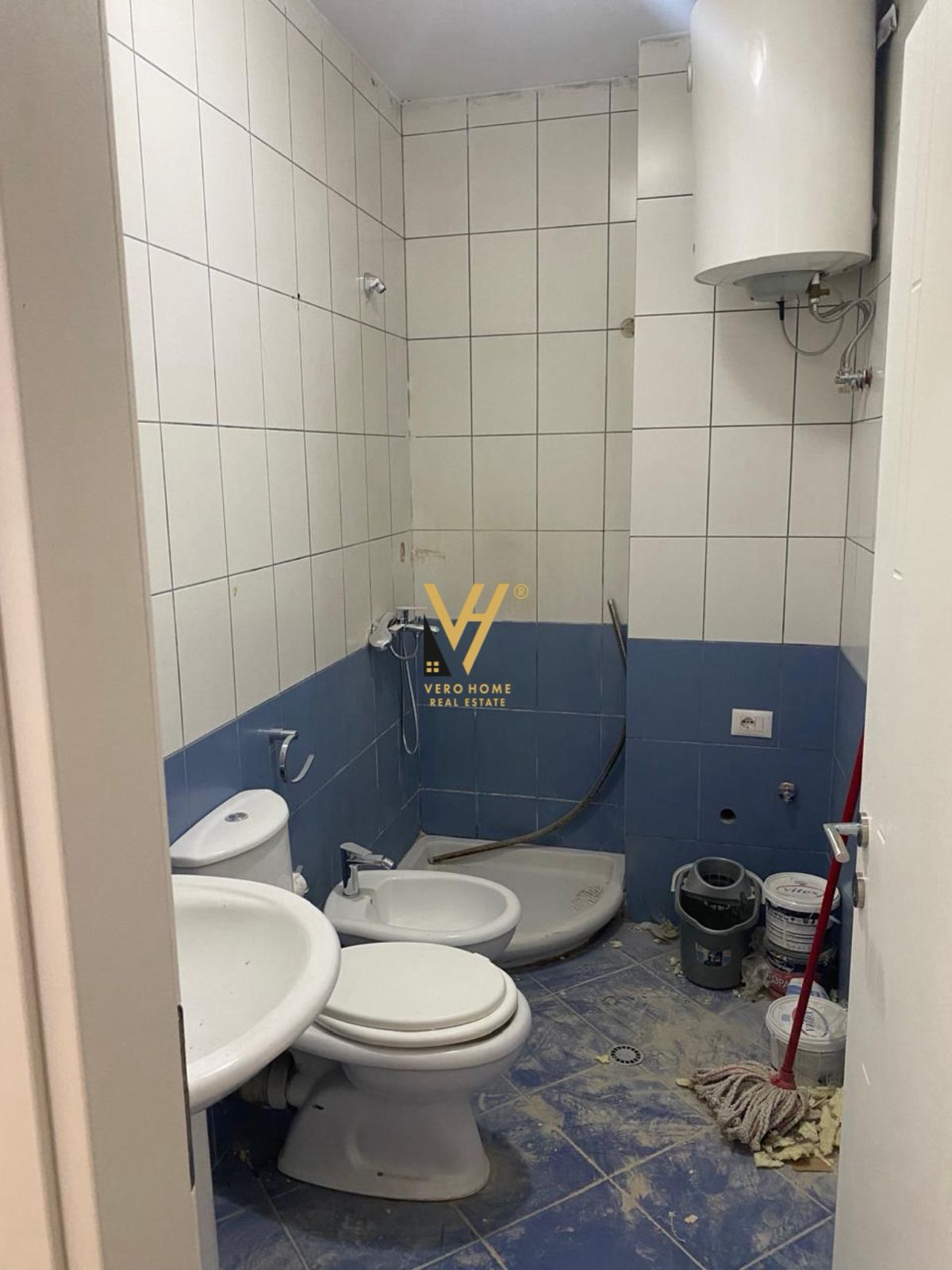 ZYRE 90 M2 ME QIRA TE PAZARI I RI 500 EURO