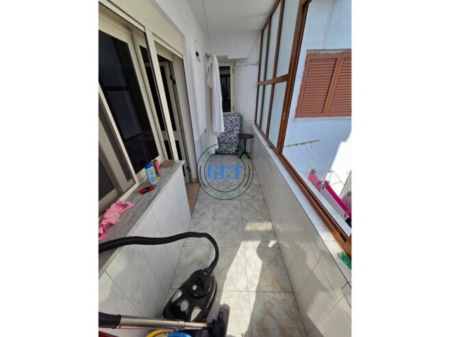 Shitet, Apartament 2+1, prane Stadiumit, Durres!