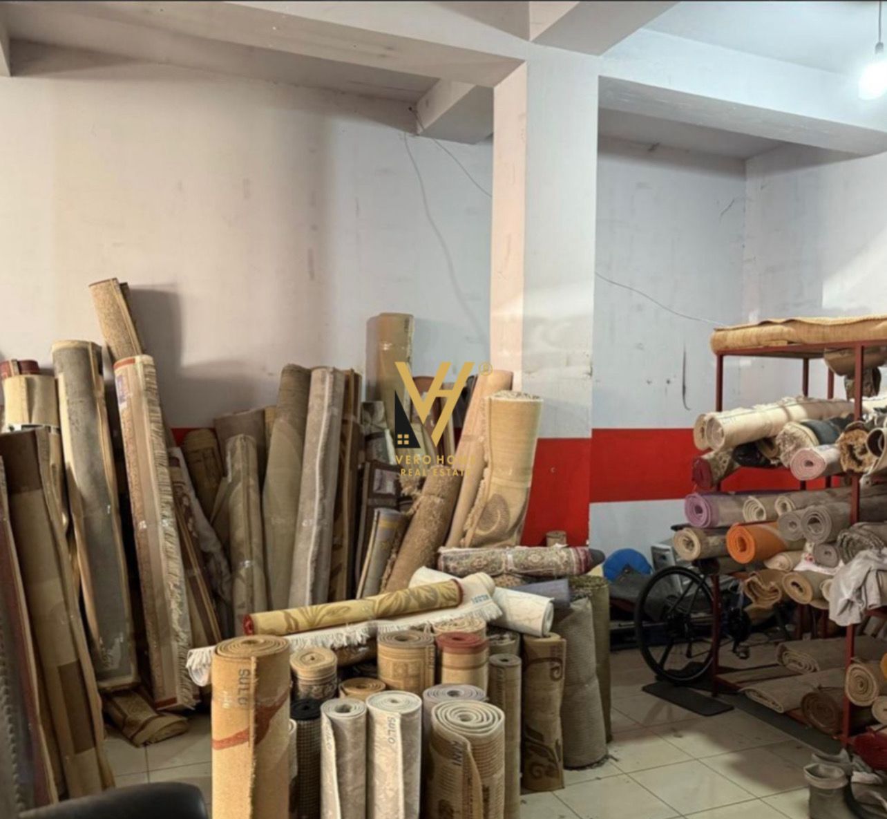 MAGAZINE 120 M2 ME QERA TE IRFAN TOMINI 1.200 EUR