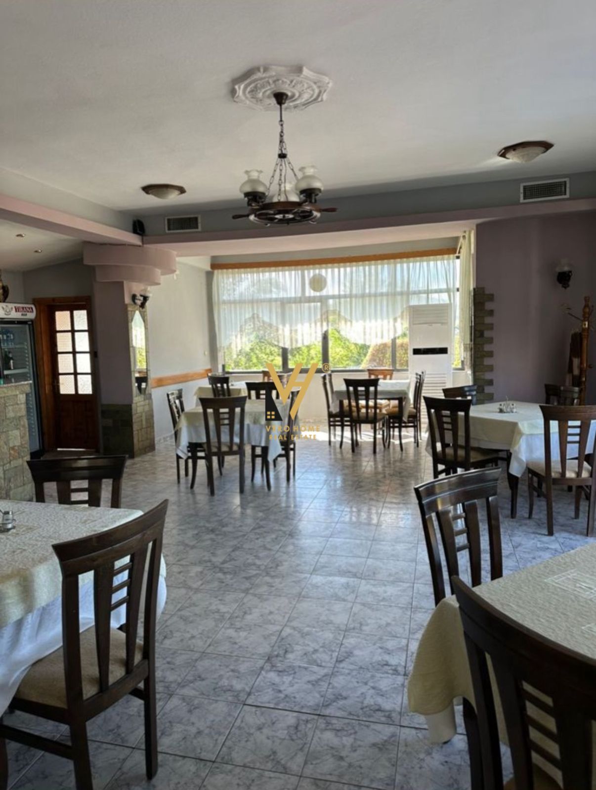 HOTEL BAR RESTORANT NE KORÇE 400.000 EURO