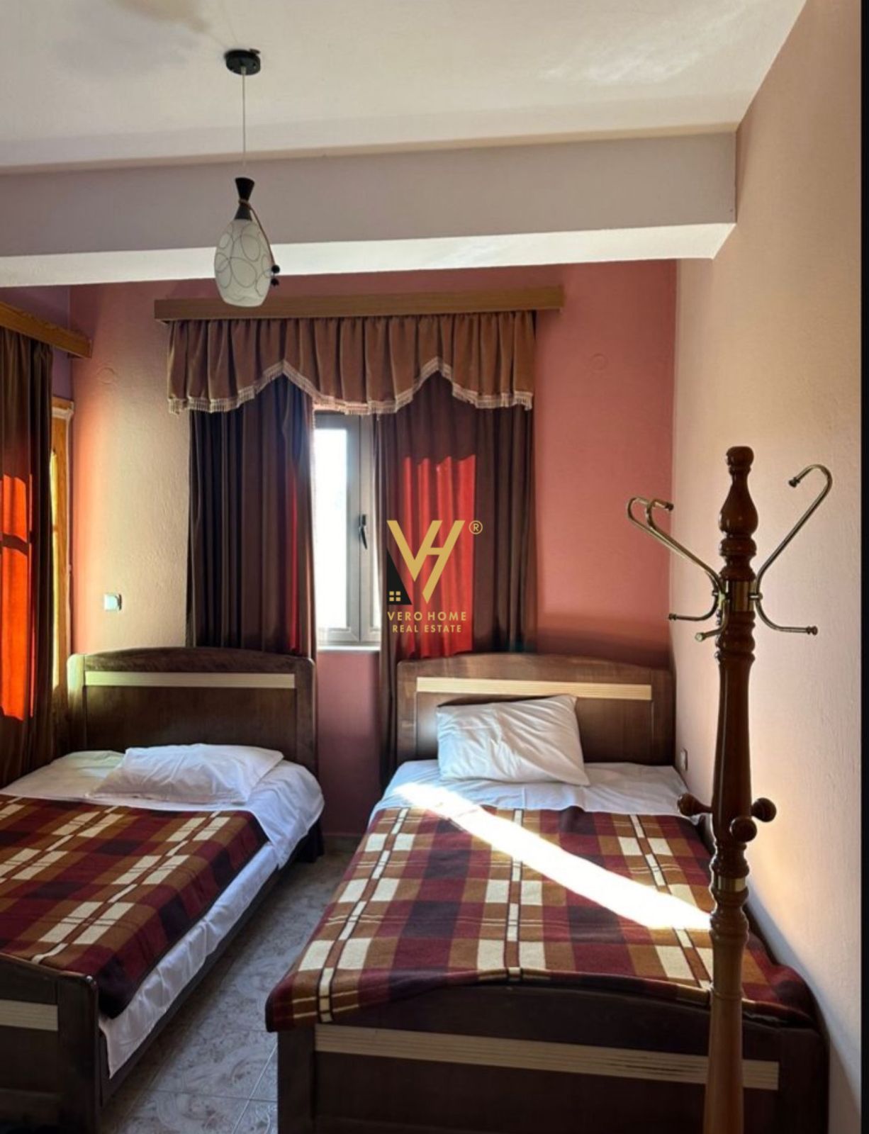 HOTEL BAR RESTORANT NE KORÇE 400.000 EURO