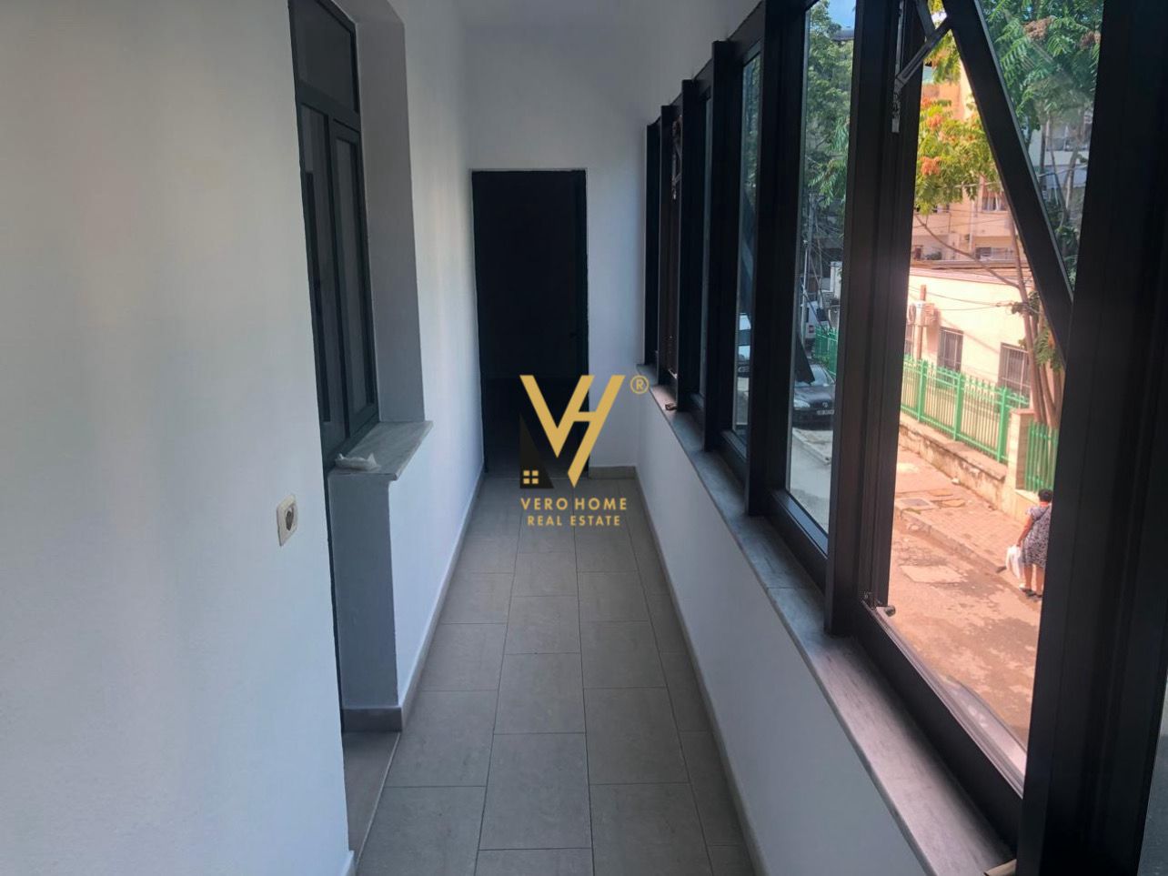 AMBIENT 230 M2 ME QIRA NE BRRYL 1.500 EURO