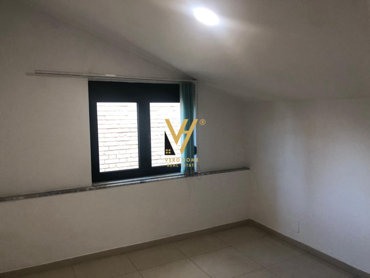 AMBIENT 230 M2 ME QIRA NE BRRYL 1.500 EURO