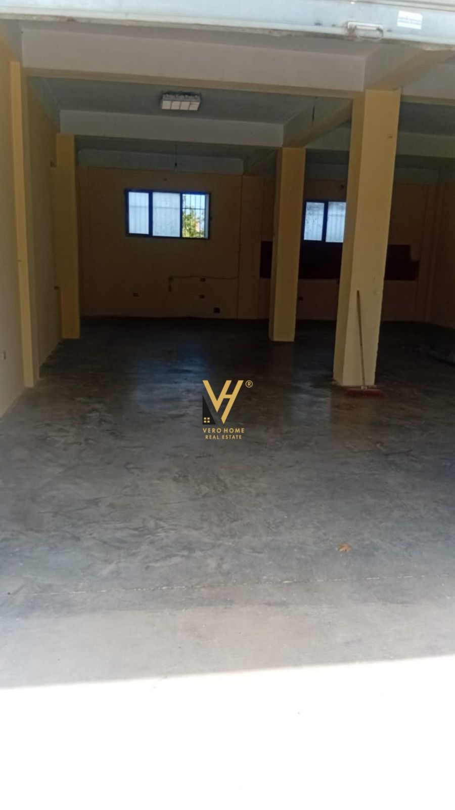 MAGAZINE 132 M2 ME QERA KAMEZ 800 EURO