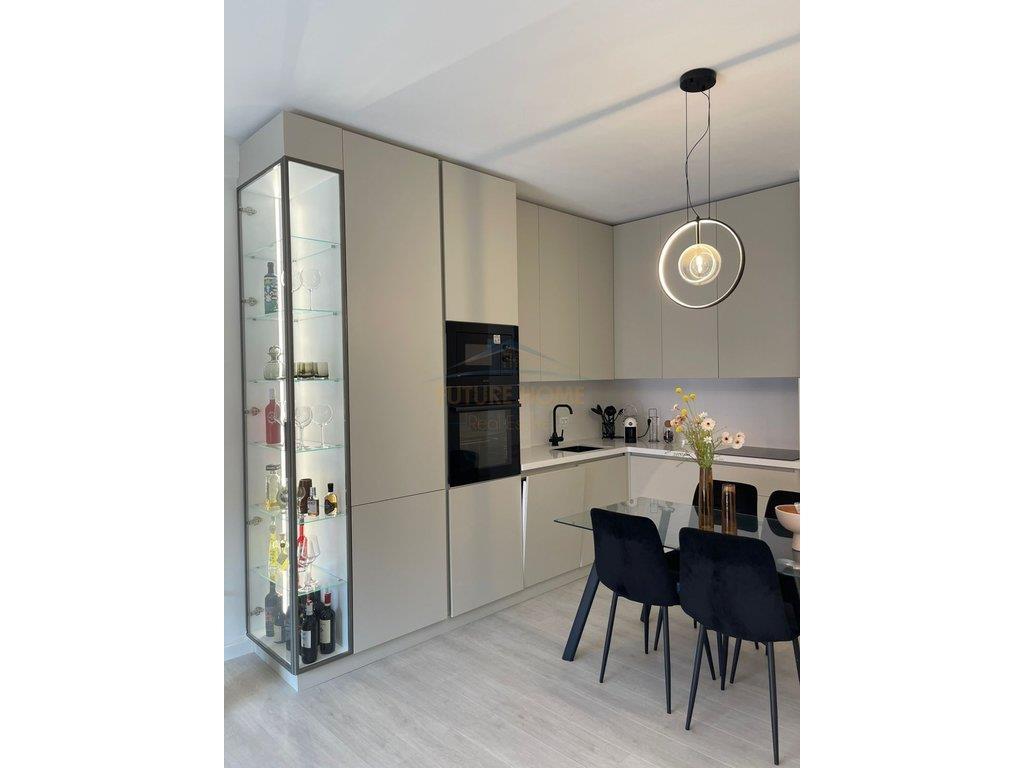 Qera, Apartament 2+1+Post Parkimi, Kodra e Diellit, Tiranë.