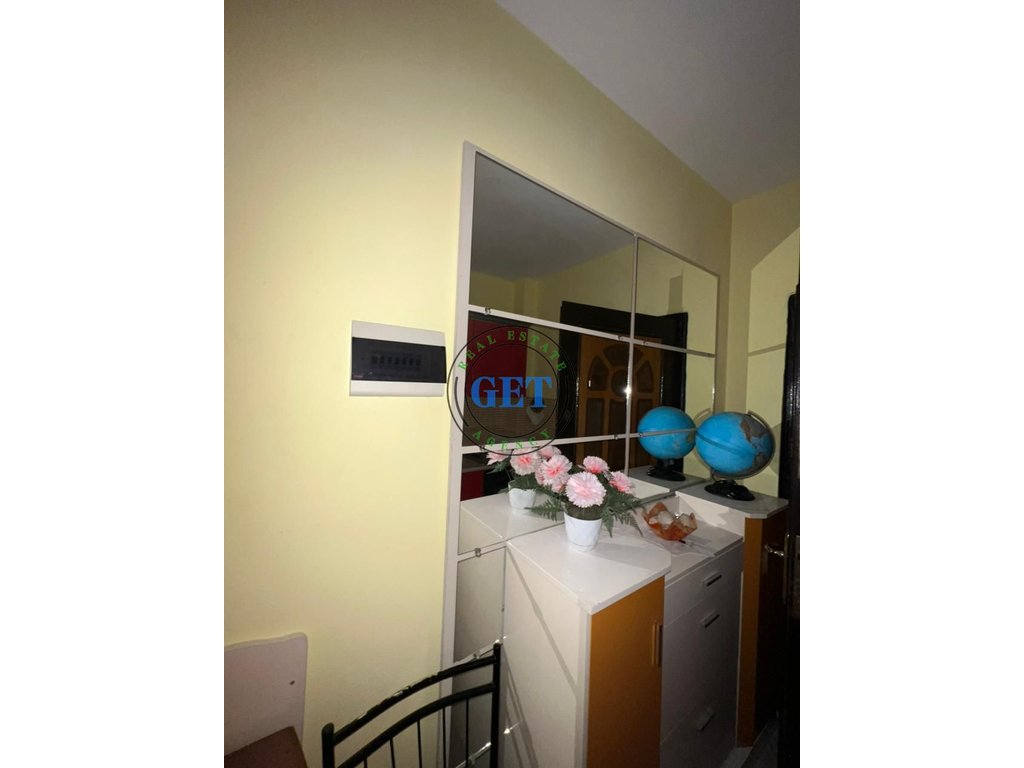 Jepet me qira, Garsoniere , Mbrapa Postes, Plazh, Durrës