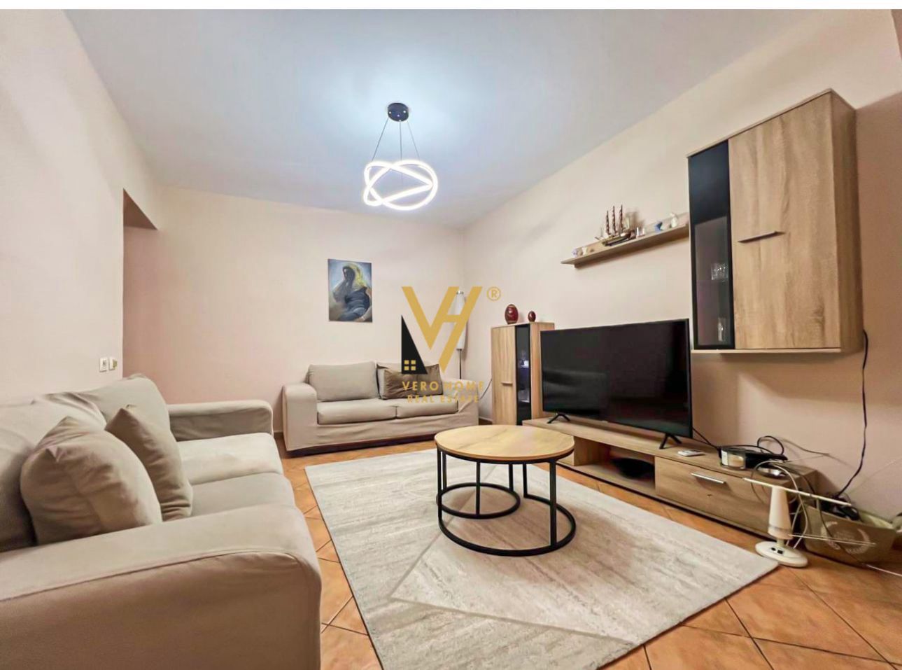 JEPET APARTAMENT 2+1+BLK ME QIRA TE MYSLYM SHYRI 650 EURO