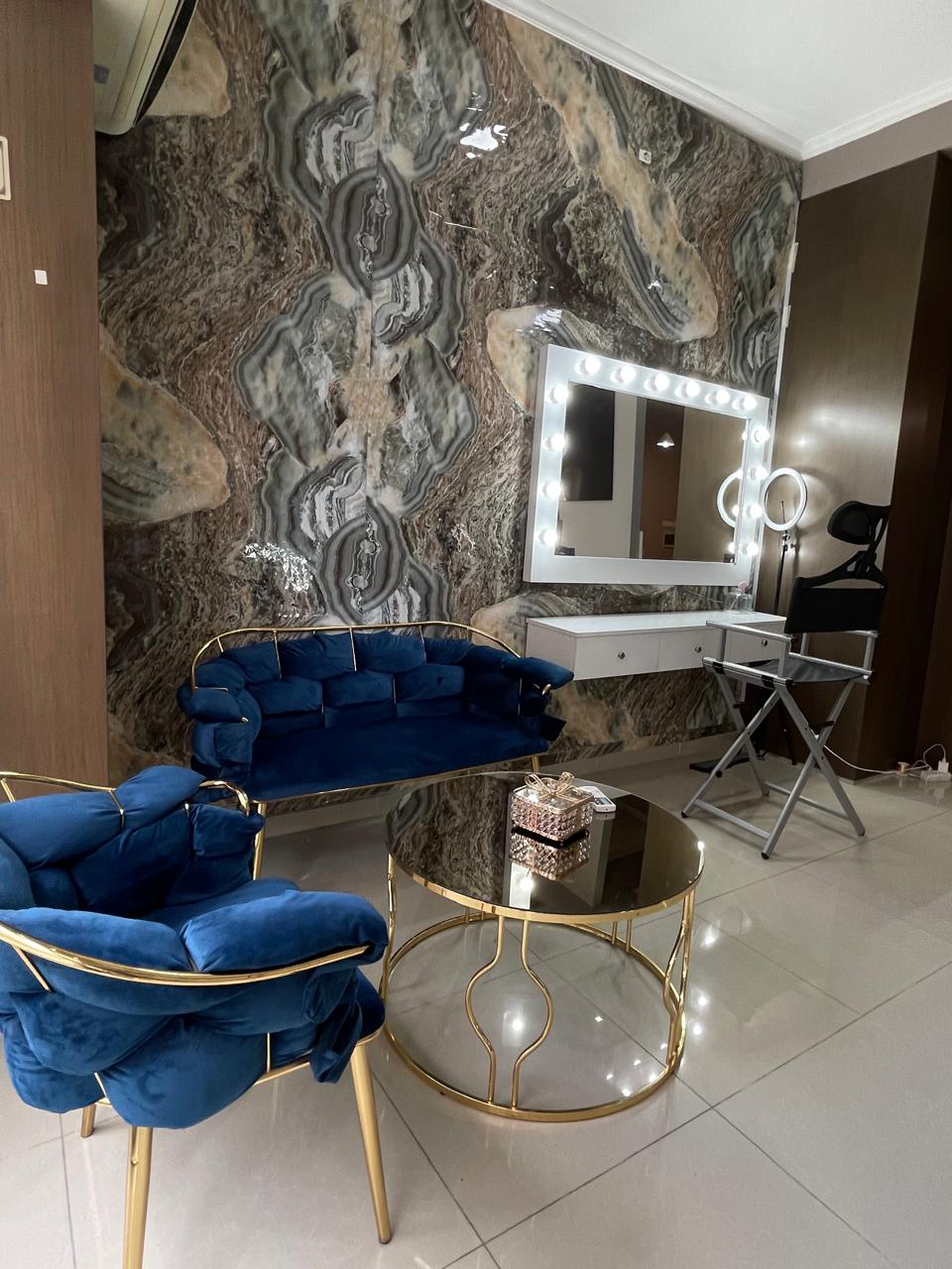 SHITET BIZNES SALLON