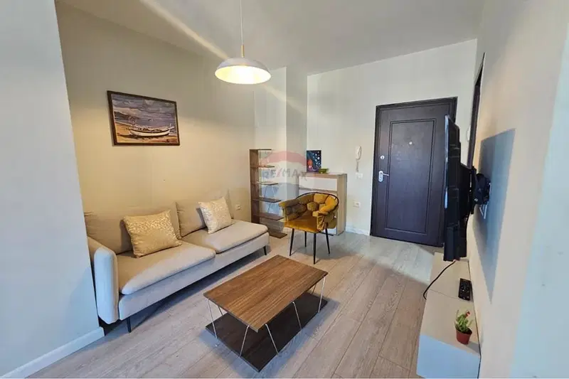 Apartament per qira