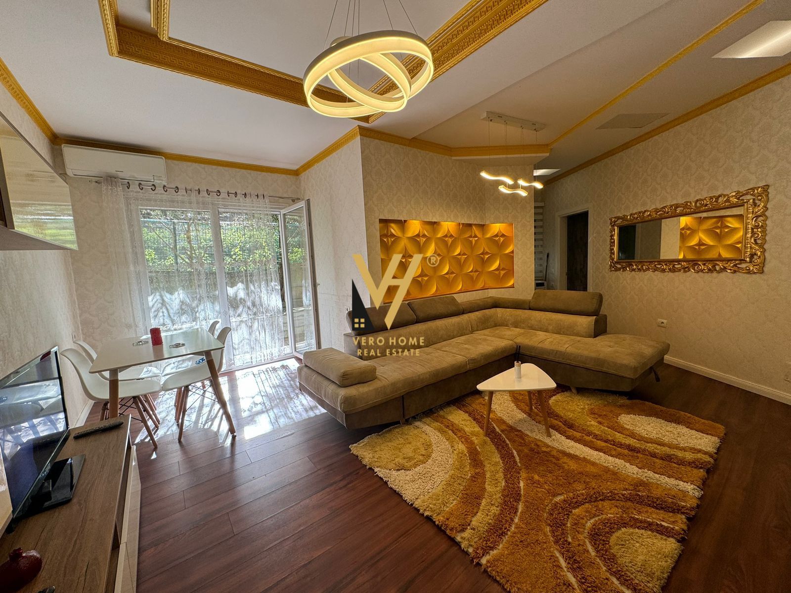 JEPET APARTAMENT 2+1+BLK ME QIRA TE LIQENI THATE 800 EURO