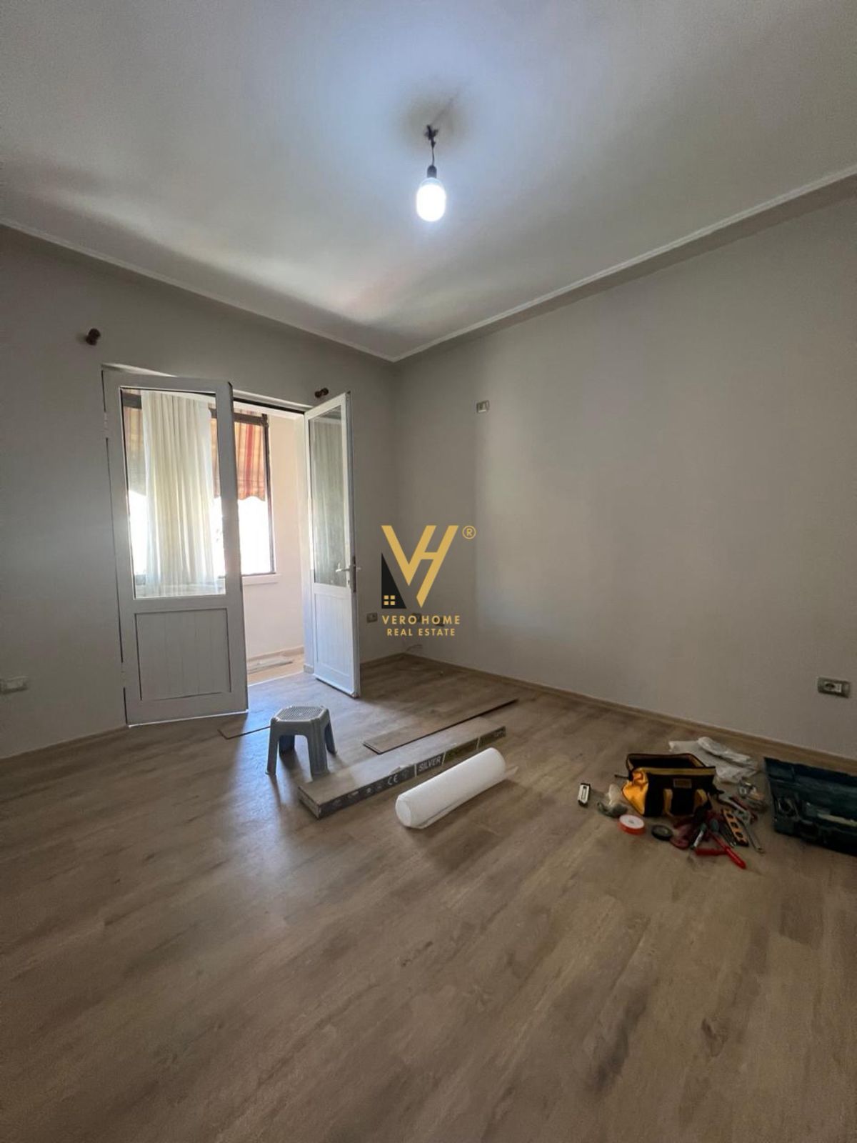 SHITET APARTAMENT 2+1+2BLK TE 21 DHJETORI 165.000 EURO