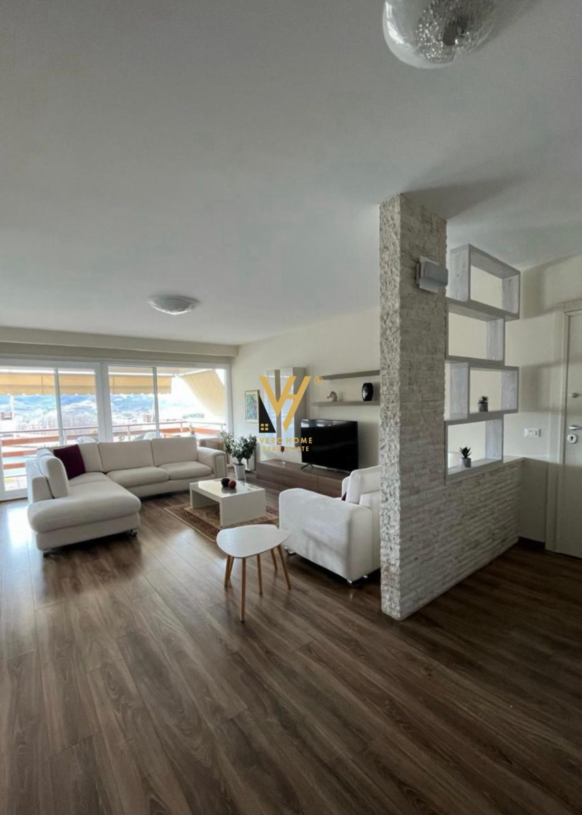 JEPET APARTAMENT 2+1+2+2BLK ME QERA TE REZ.LONG HILL, TEG 1.500 EURO