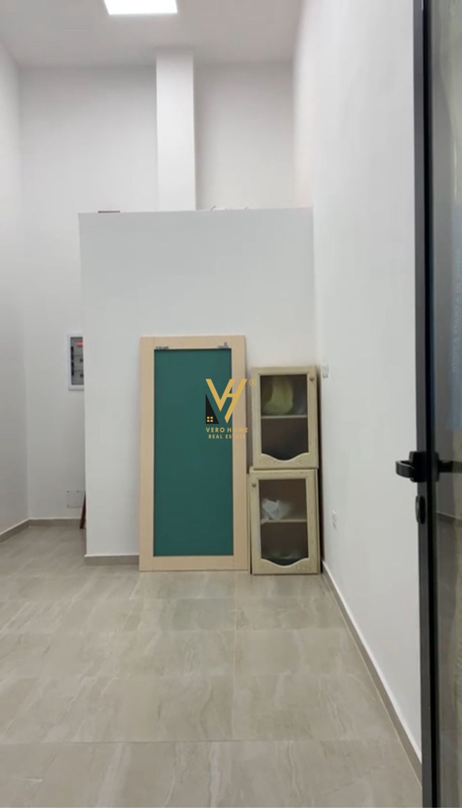 JEPET DYQAN 20 M2 ME QERA TE KOMUNA E PARISIT 35.000 LEKE