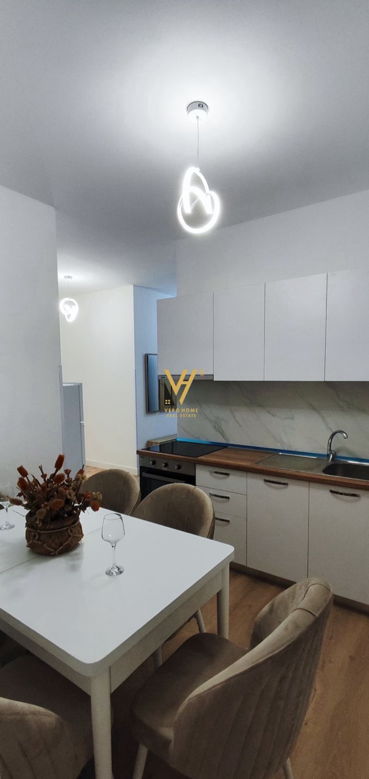 JEPET APARTAMENT 1+1+BLK TE RRUGA E KAVAJES 70.000 LEKE