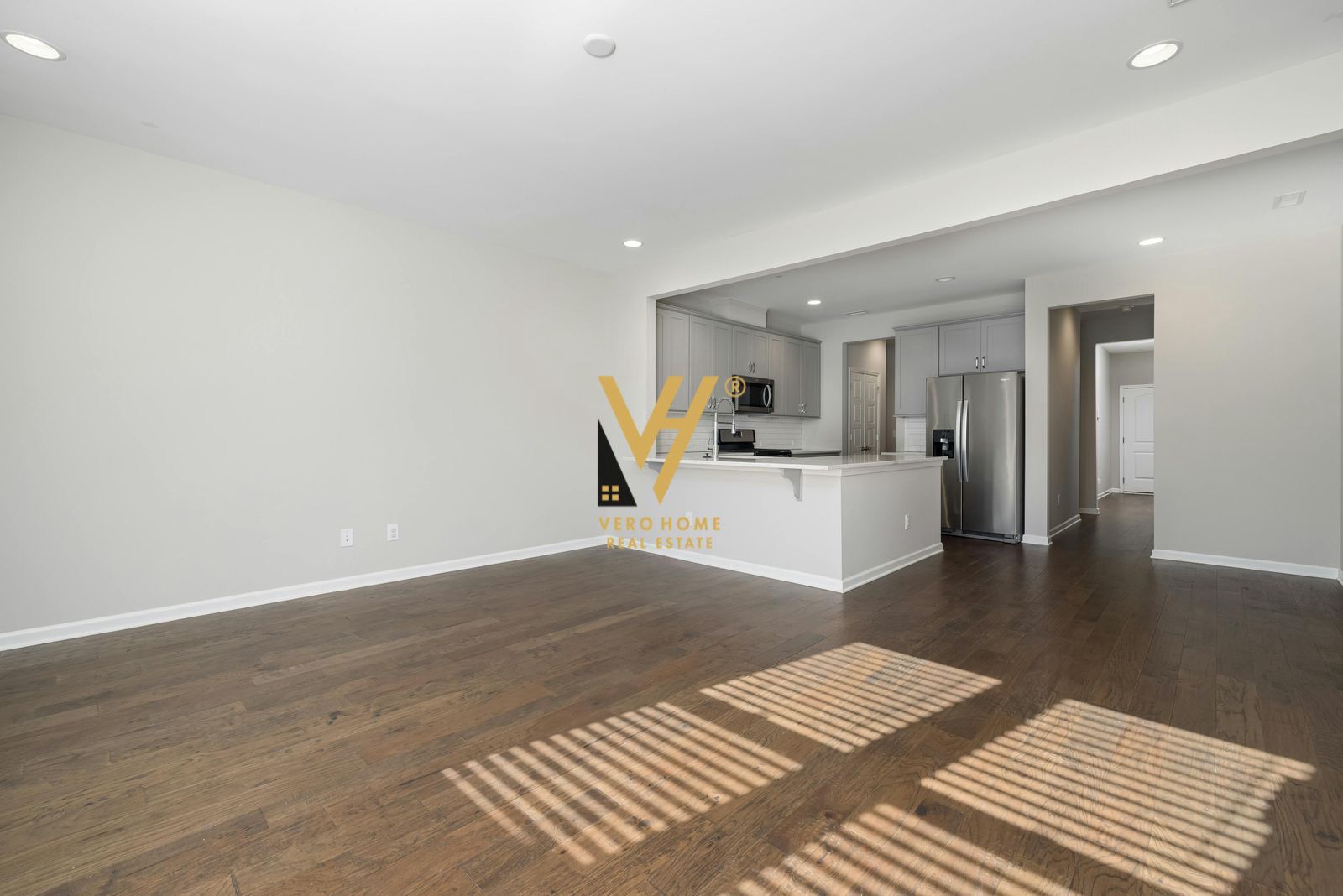 SHITET APARTAMENT 2+1+2+BLK TE OXHAKU 230.000 EURO