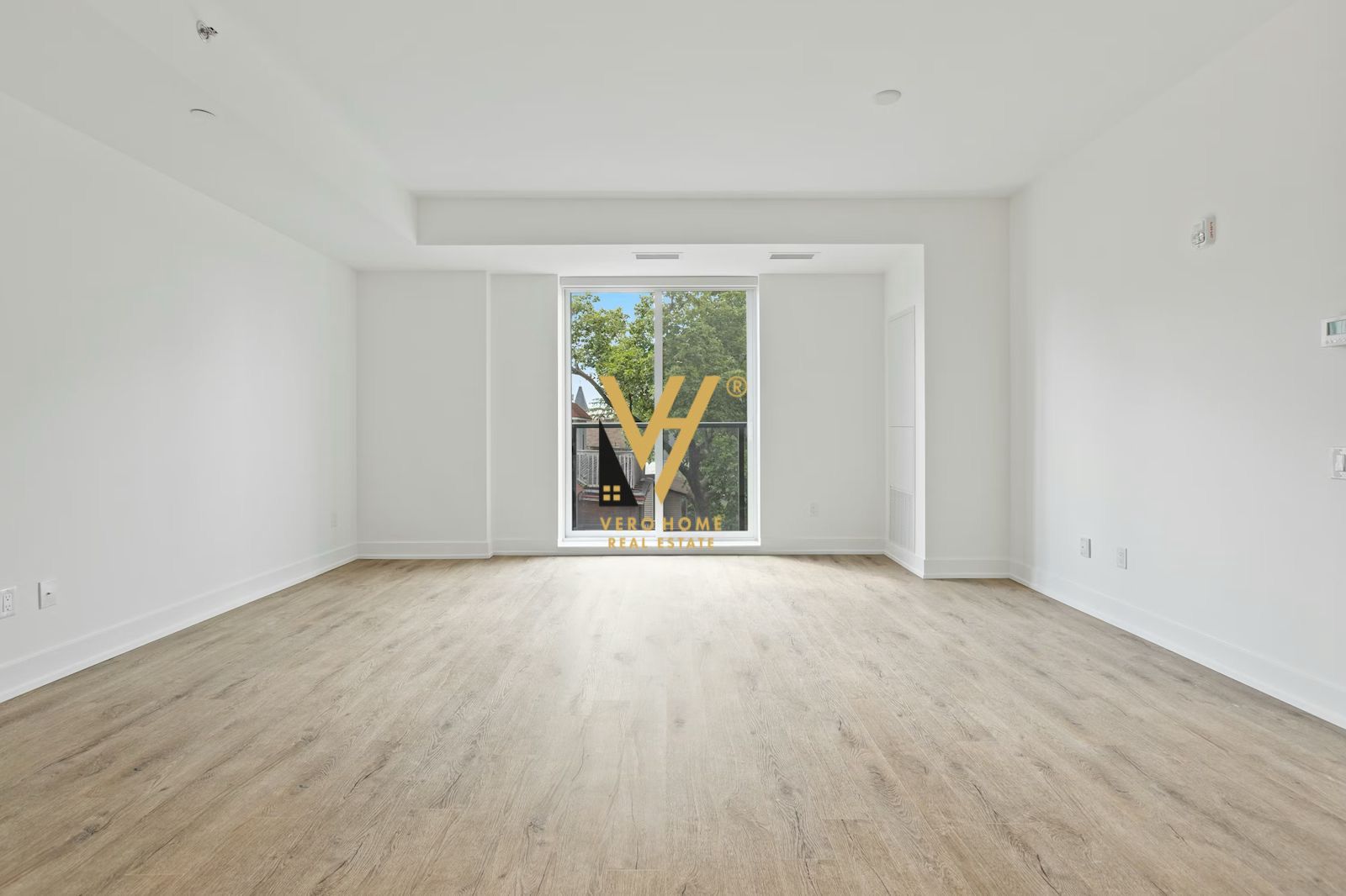 SHITET APARTAMENT 1+1 TE TREGU ELEKTRIK 118.000 EURO