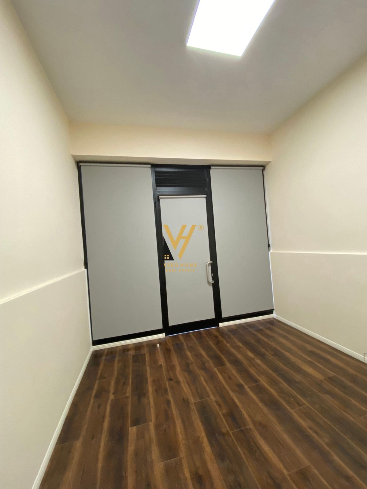 SHITET DYQAN 15 M2 TE KOMUNA E PARISIT 55.000 EURO