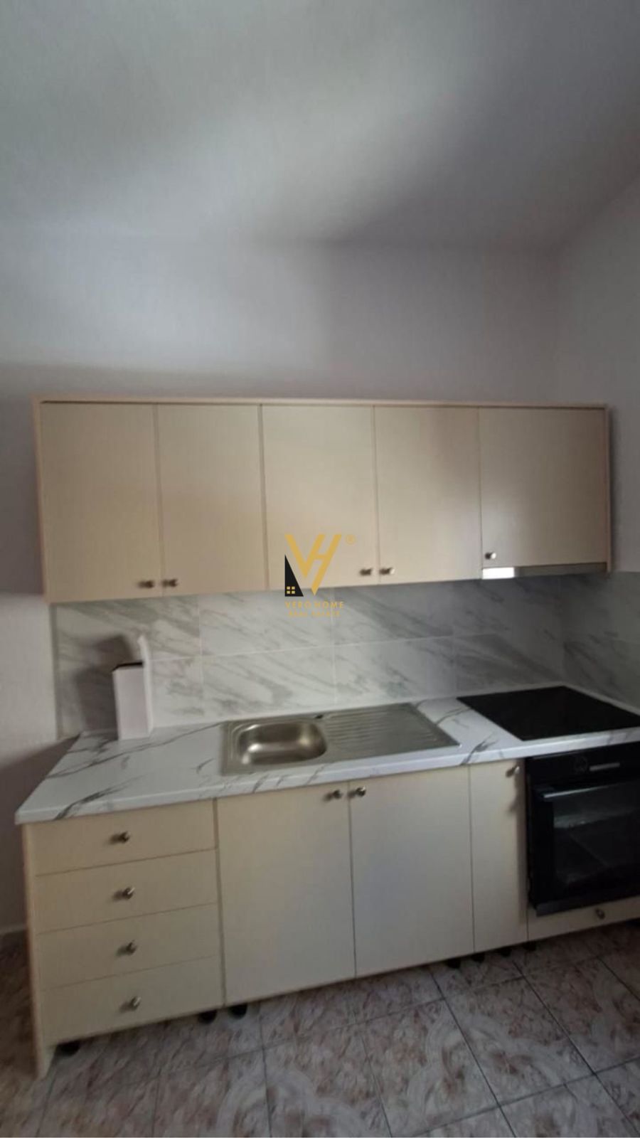 JEPET APARTAMENT 2+1+BLK ME QERA TE RRUGA E DURRESIT 50.000 LEKE