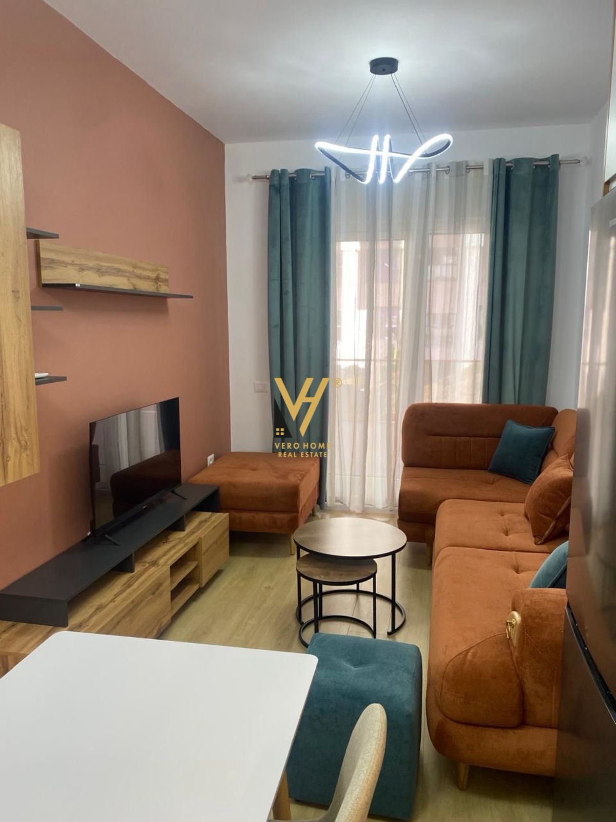 JEPET APARTAMENT 1+1+BLK ME QERA TE ALI DEMI 40.000 LEKE