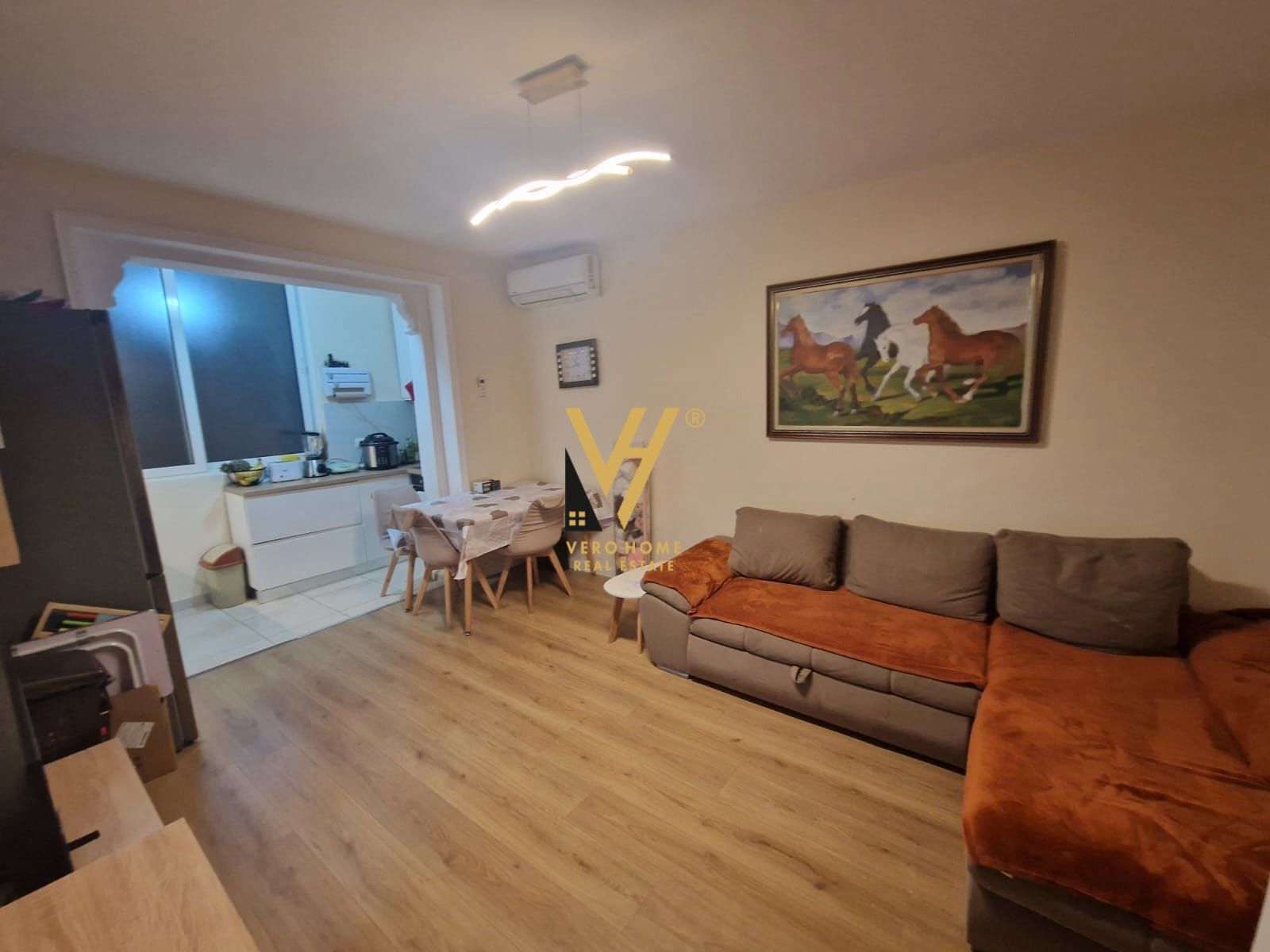 SHITET APARTAMENT 1+1+ANEKS TE HARRY FULTZ 125.000 EURO