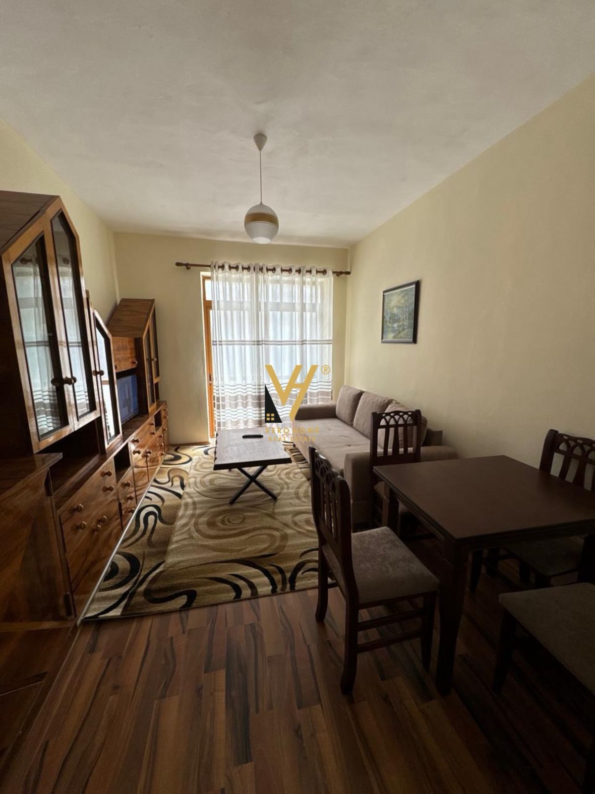 JEPET APARTAMENT 1+1+BLK ME QERA TE ISH BLLOKU 50.000 LEKE