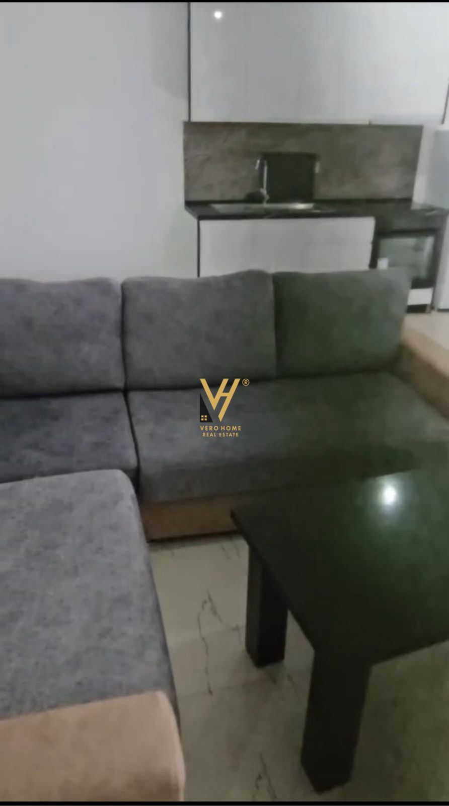 JEPET APARTAMENT 2+1+BLK ME QERA TE STACIONI TRENIT 45.000 LEKE