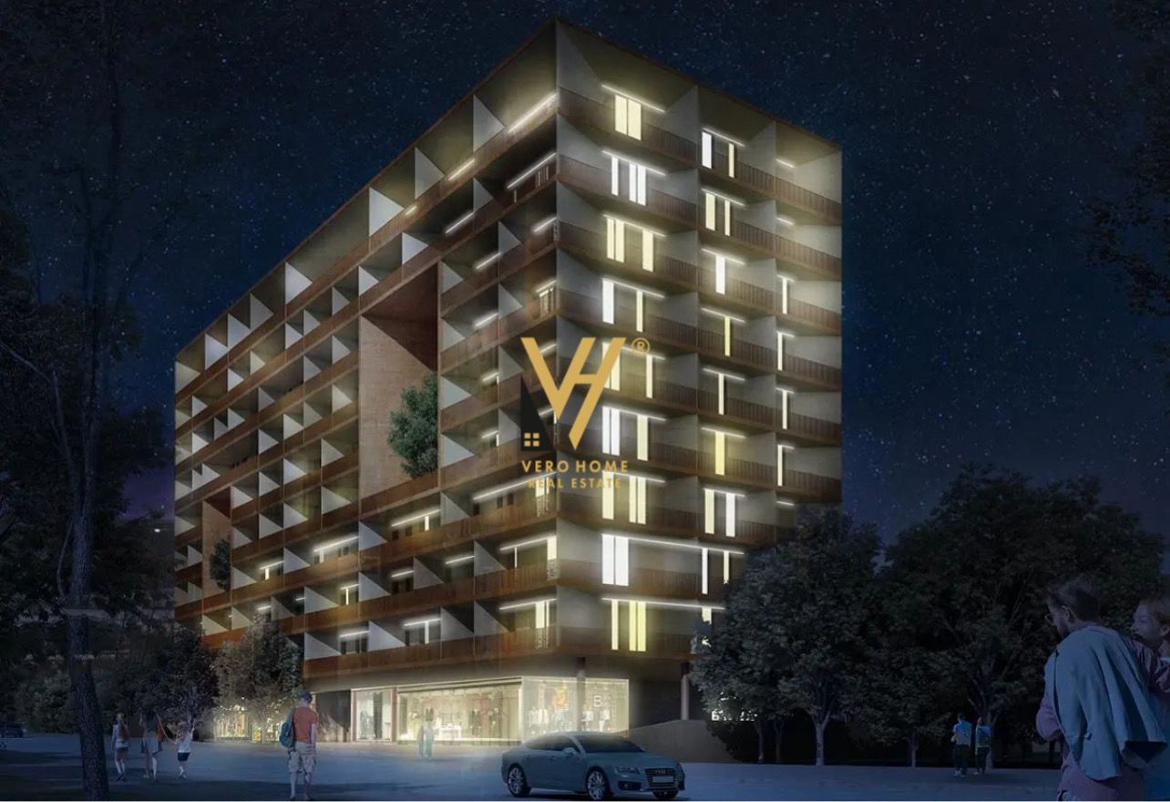 JEPET ZYRE 122 M2 ME QIRA TE KOMUNA E PARISIT 2.500 EURO