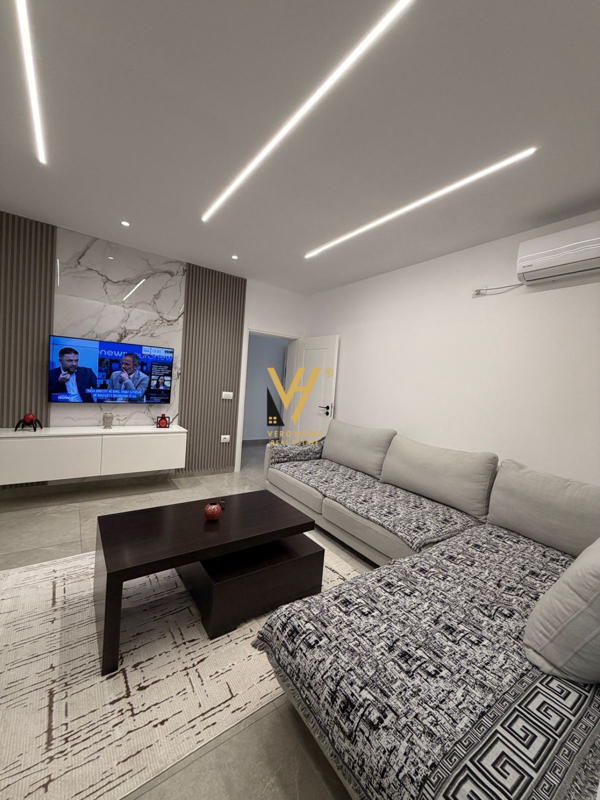 JEPET APARTAMENT 1+1 ME QIRA TE 5 MAJI 45.000 LEKE